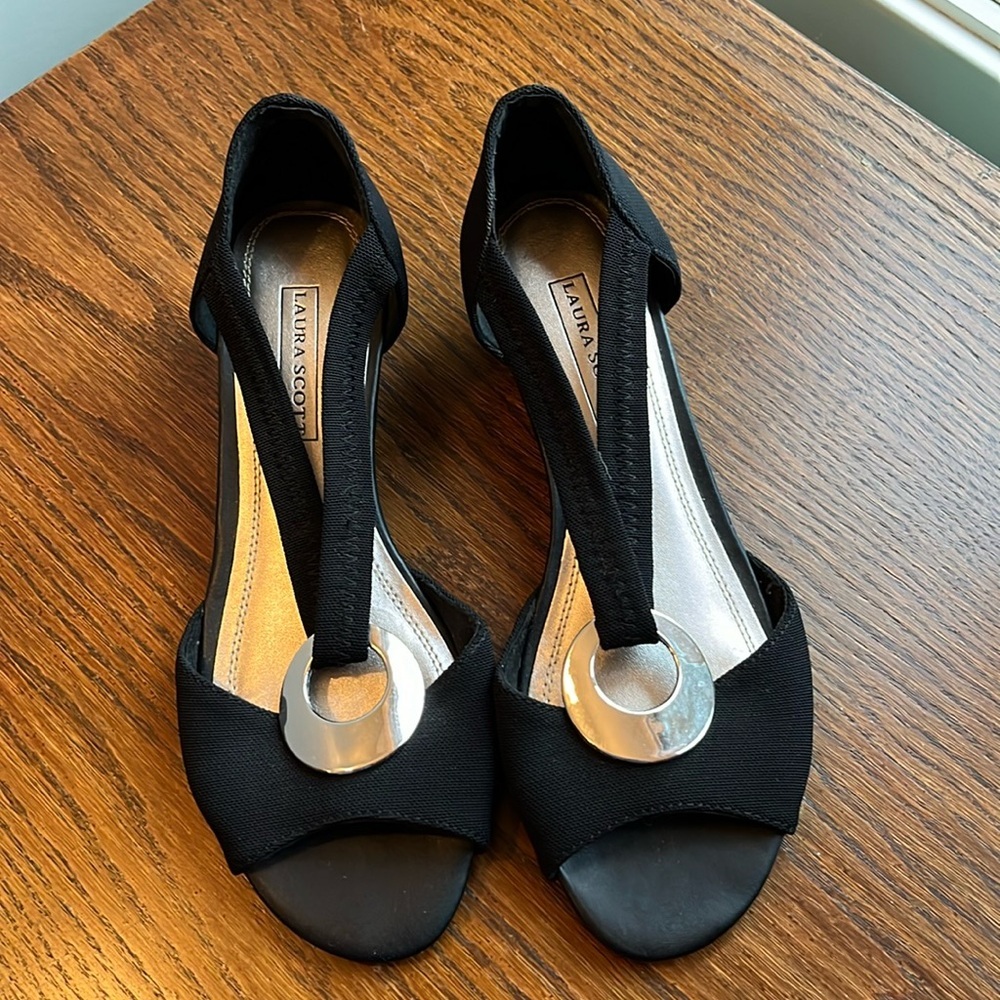 Wedge sandals size 7
